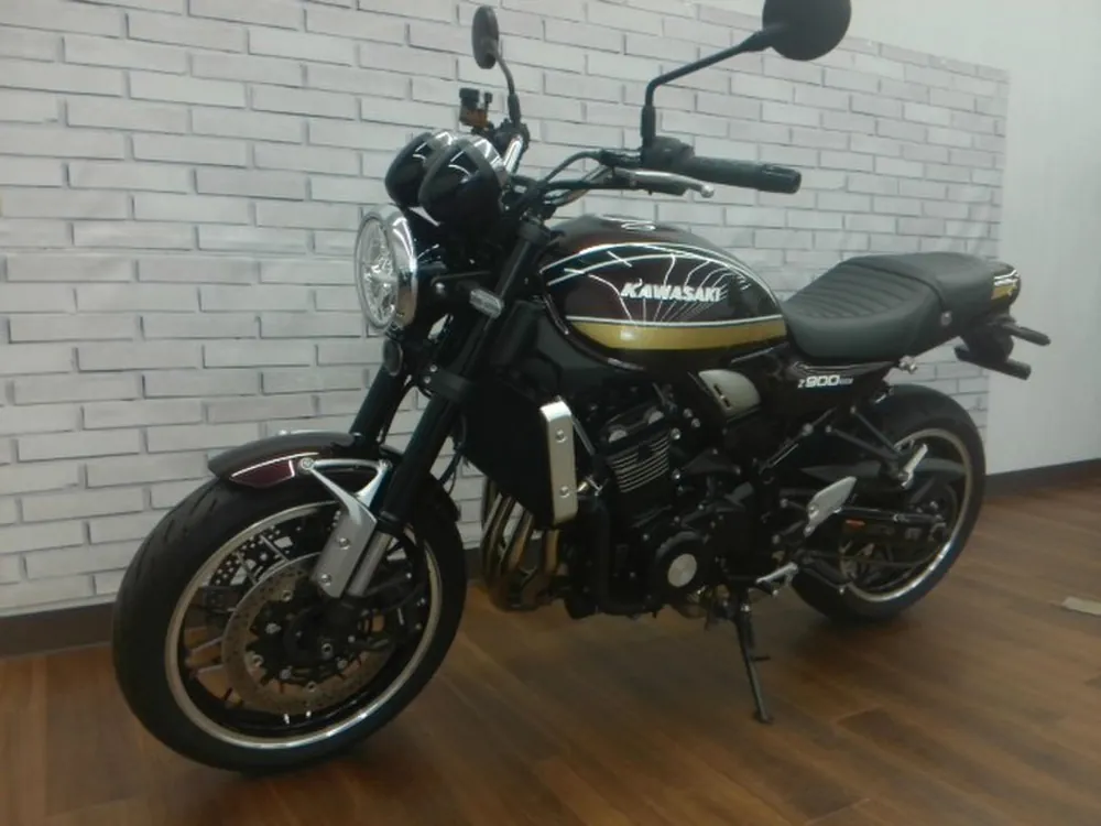 Kawasaki Z900RS 2024, light brown, фото 2