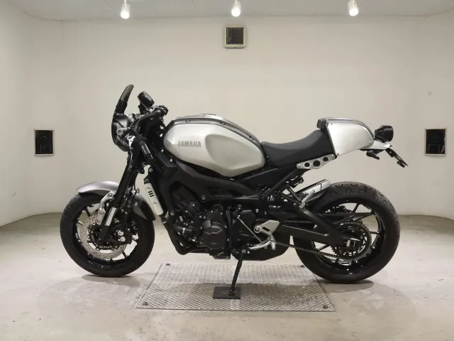 Yamaha XSR900 2016, matt silver, фото 2