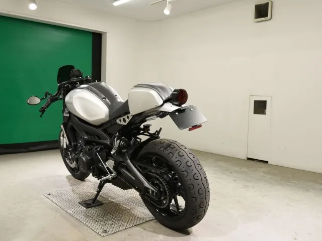 Yamaha XSR900 2016, matt silver, фото 6