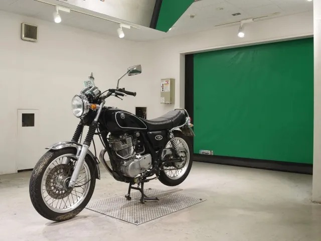 Yamaha SR400 2003, чёрный, фото 4