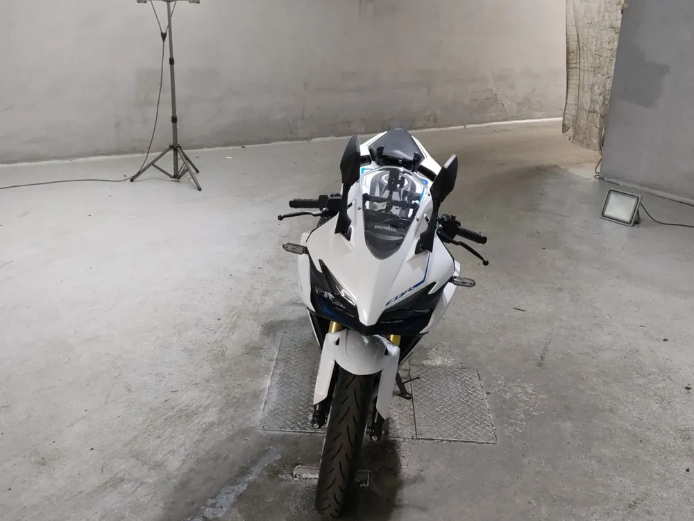 Honda CBR250RR, white/gray, фото 3