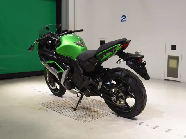 Kawasaki Ninja 400 2015, black | green, фото 6