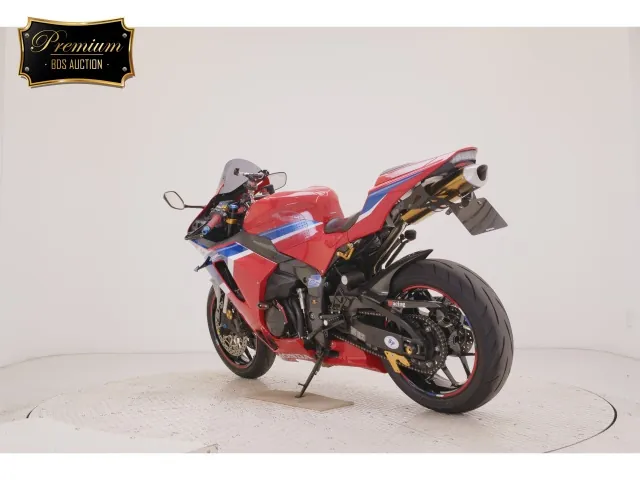 Honda CBR600RR 2020, white | red | blue, фото 6