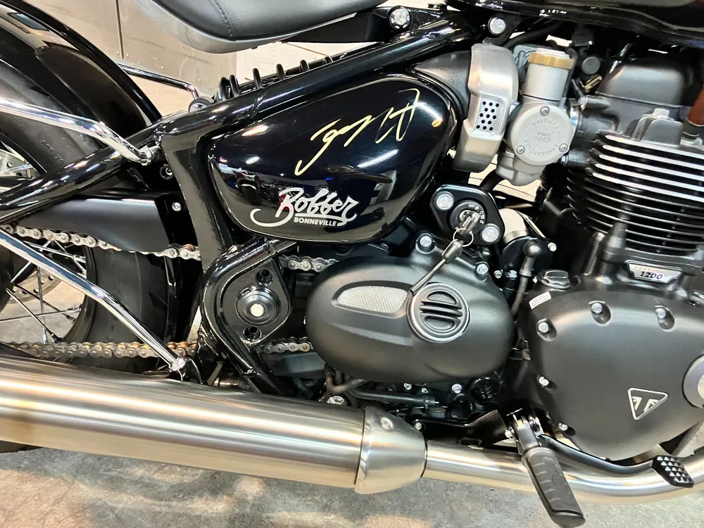 Triumph Bonneville Bo Bar 2024, чёрный, фото 13