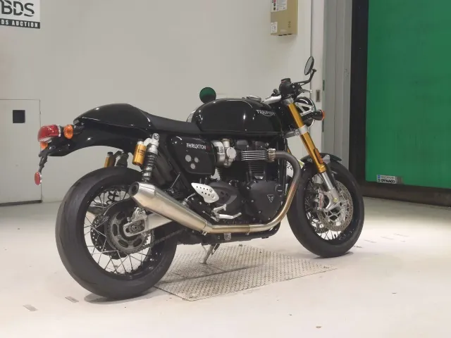Triumph Thruxton 1200 RS 2024, чёрный, фото 5