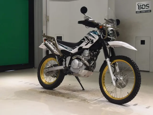 Yamaha Serow 250, белый, зелёный, фото 3