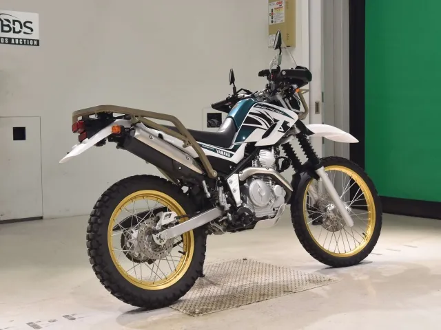 Yamaha Serow 250, белый, зелёный, фото 5