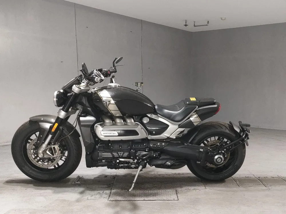 Triumph ROCKET 3R 2020, чёрный, фото 2