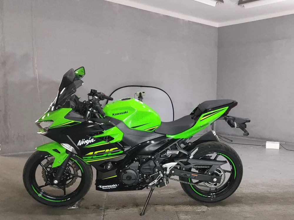 Kawasaki Ninja 400 2019, зелёный, фото 2