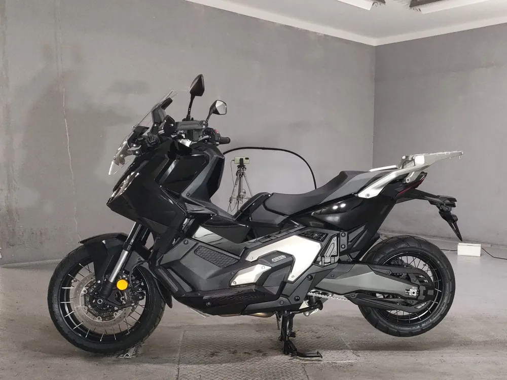 Honda X-ADV750 2026, чёрный, фото 2
