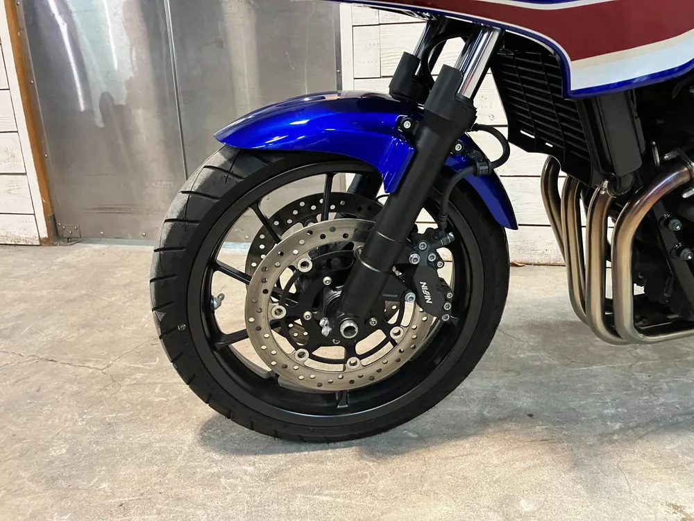 Honda CB400SB 2021, blue / white / red, фото 19