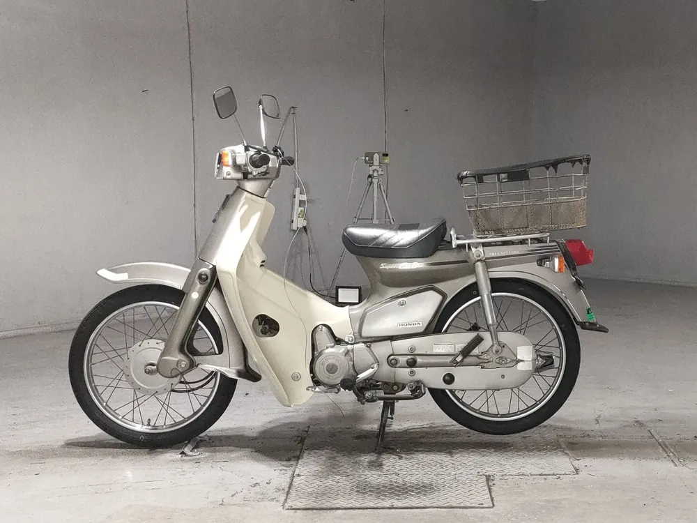 Honda Super Cub, серебристый, фото 2