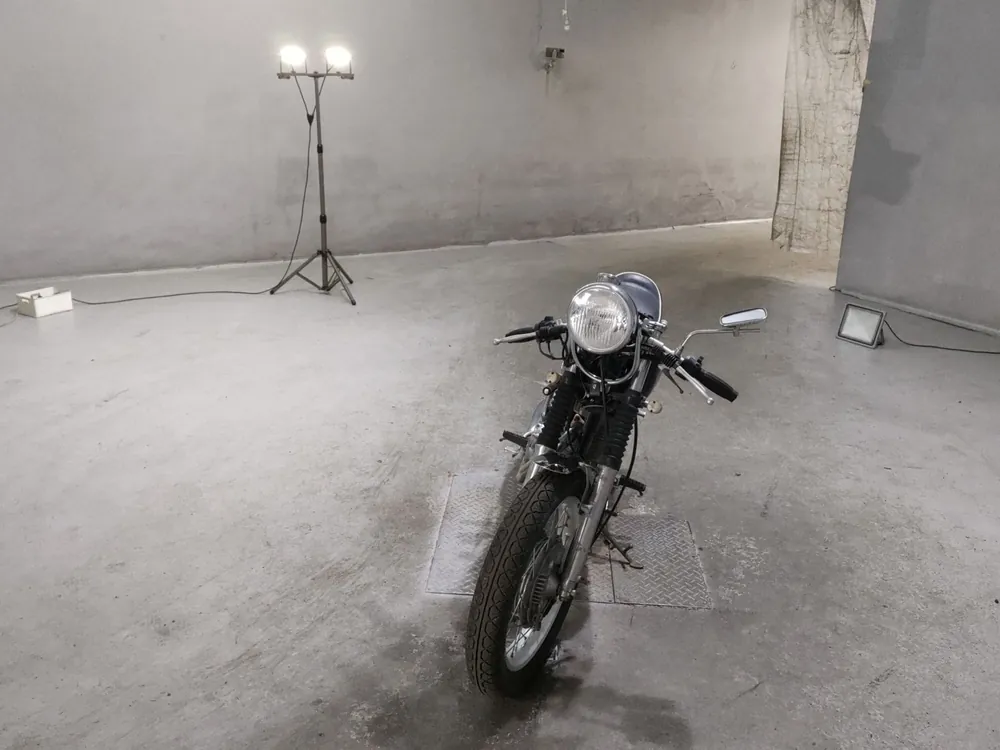 Yamaha SR400 1999, чёрный, фото 3