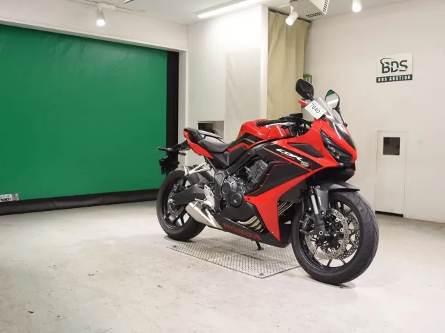Honda CBR650R 2024, red | black, фото 3
