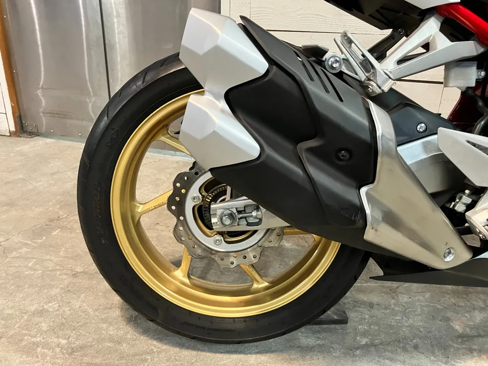 Honda CBR250RR, p white / red, фото 11
