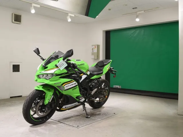 Kawasaki ZX-4R SE из Японии, фото 4