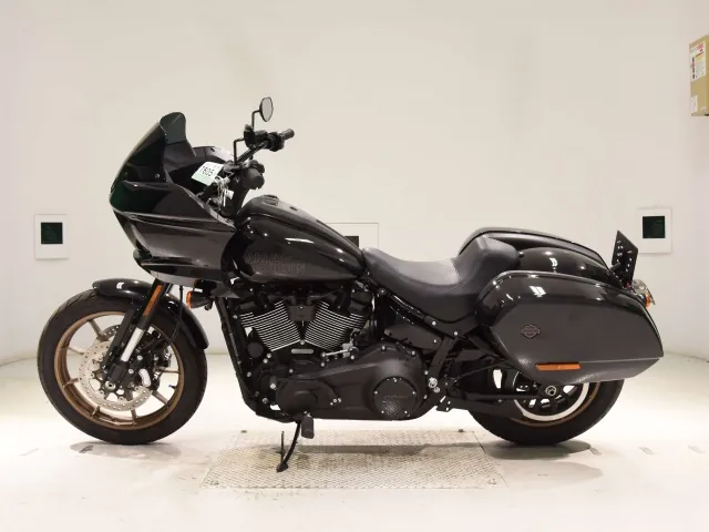Harley-Davidson FXLRST1920 2024, чёрный, фото 2