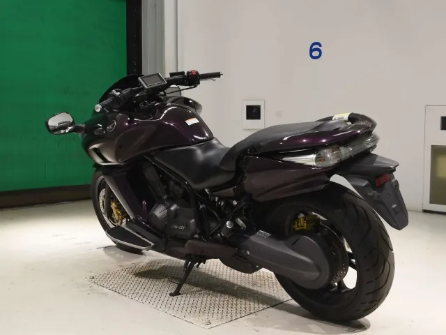 Honda DN-01 2008, фиолетовый, фото 6