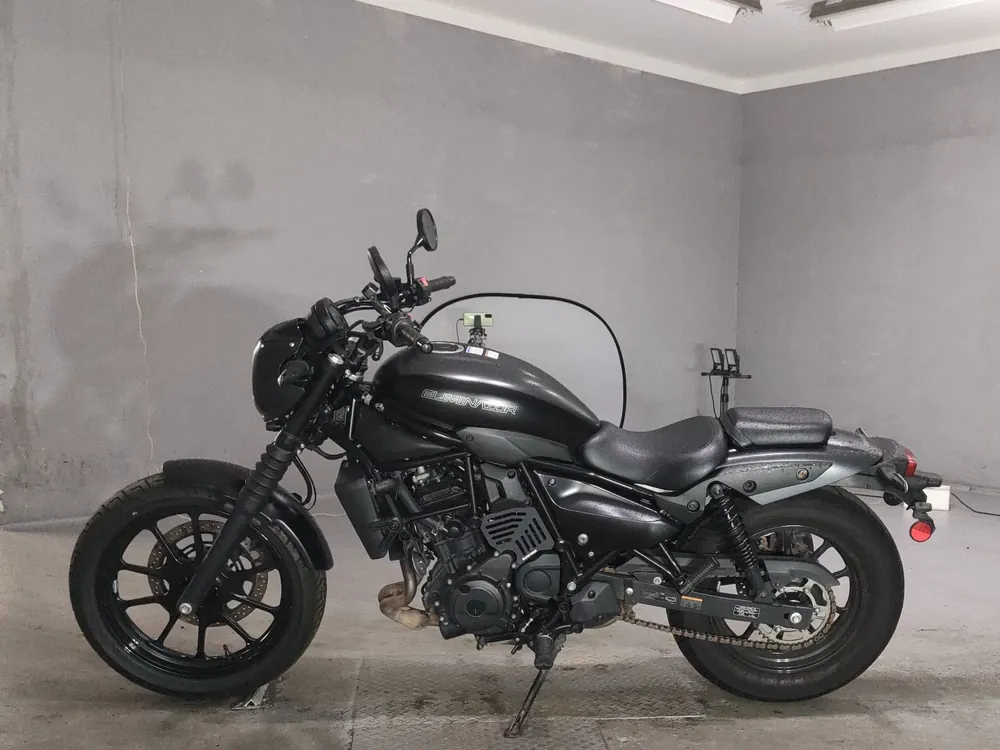 Kawasaki Eliminator 400SE 2023, чёрный, фото 2