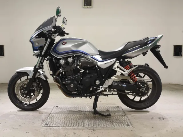 Honda CB1300, серебристый, фото 2