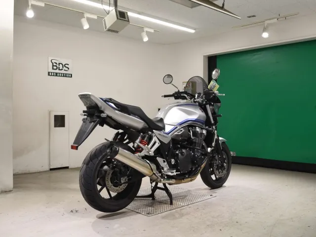 Honda CB1300, серебристый, фото 5