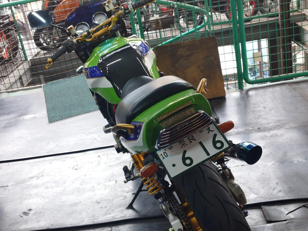 Kawasaki ZRX1100 1999, зелёный, фото 7
