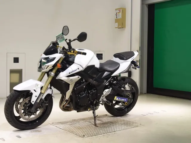 Suzuki GSR750 2011, белый, фото 4