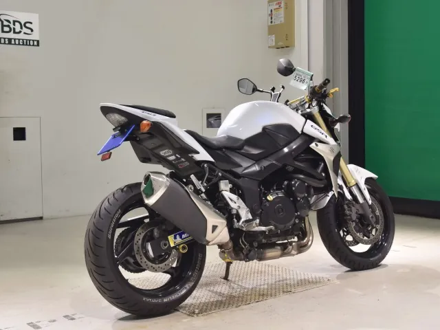 Suzuki GSR750 2011, белый, фото 5