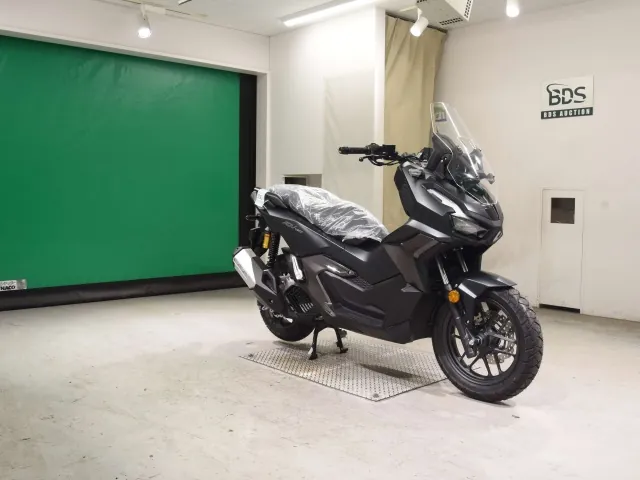 Honda ADV160, matt black, фото 3