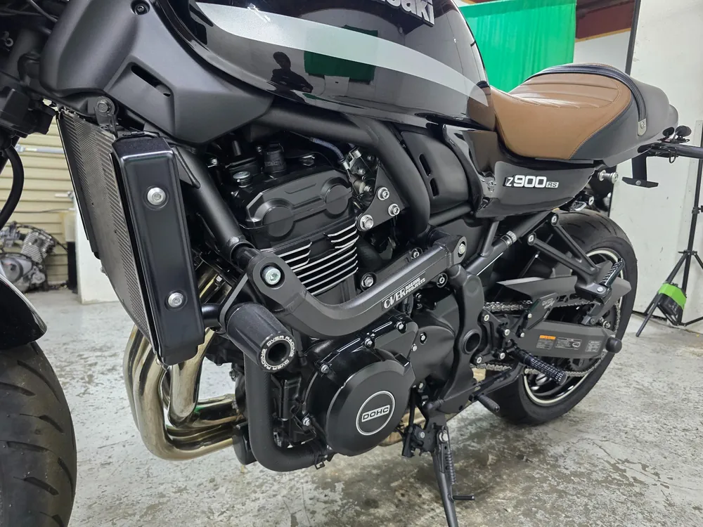 Kawasaki Z900RS 2022, чёрный, фото 17