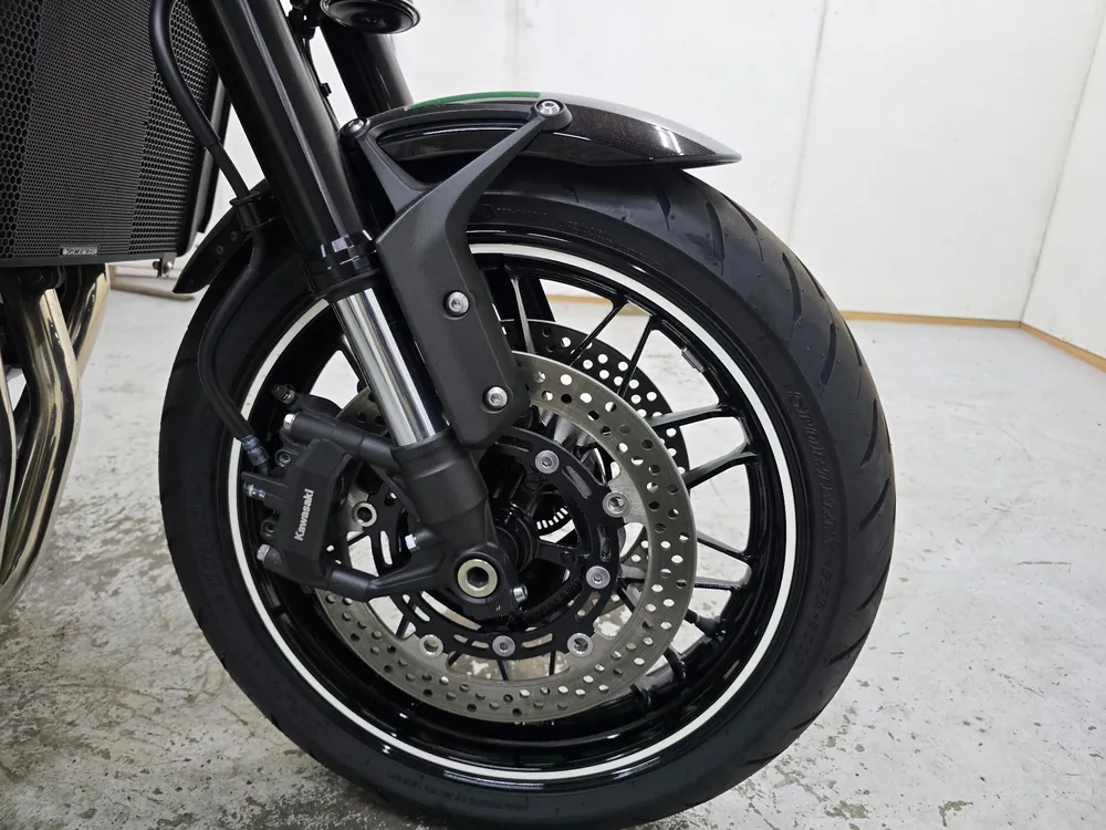 Kawasaki Z900RS 2022, чёрный, фото 9
