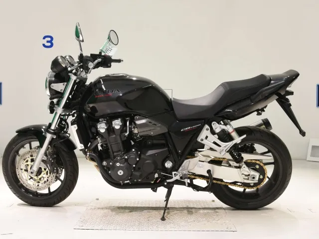 Honda CB1300 2025, black | gunmetal, фото 2