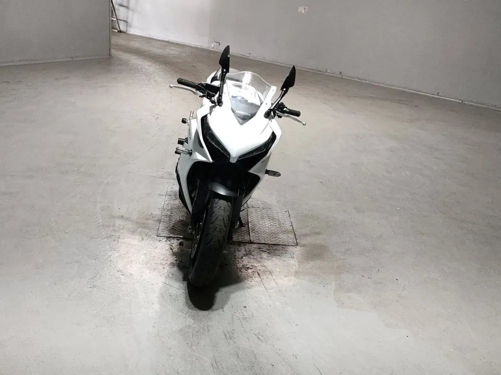 Honda CBR650R 2023, белый, фото 3