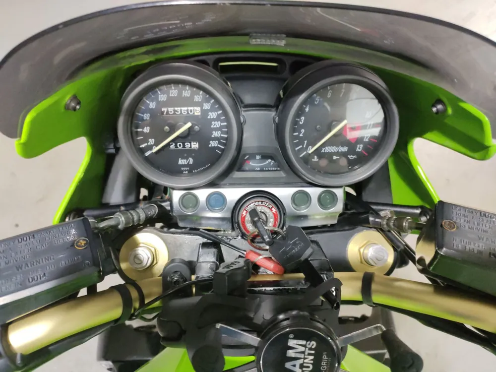 Kawasaki ZRX1200R 2007, зелёный, фото 5
