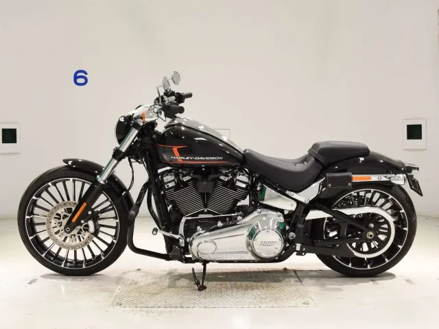 Harley-Davidson FXBR1920 2023, чёрный, фото 2