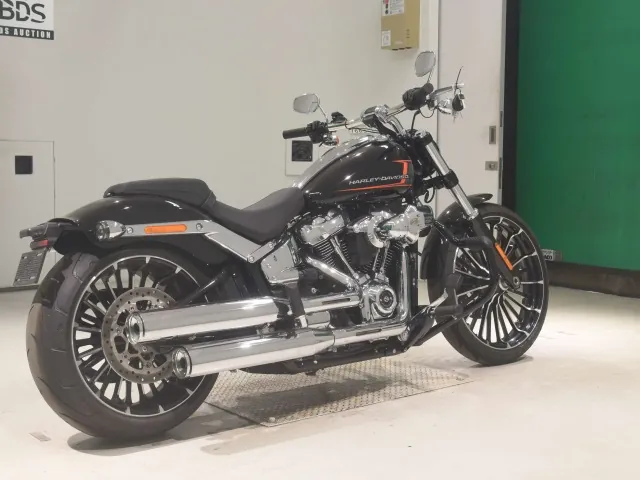 Harley-Davidson FXBR1920 2023, чёрный, фото 5