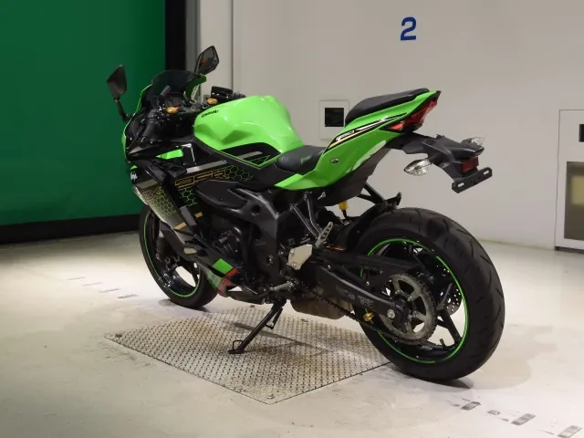 Kawasaki Ninja ZX-25R, black | green, фото 6