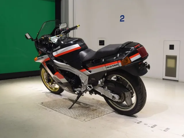 Kawasaki ZX-10 1991, красный, чёрный, фото 6