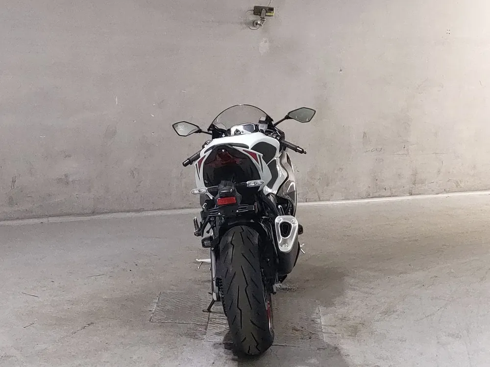 Kawasaki Zx-6Ra 2025, white/gray, фото 4