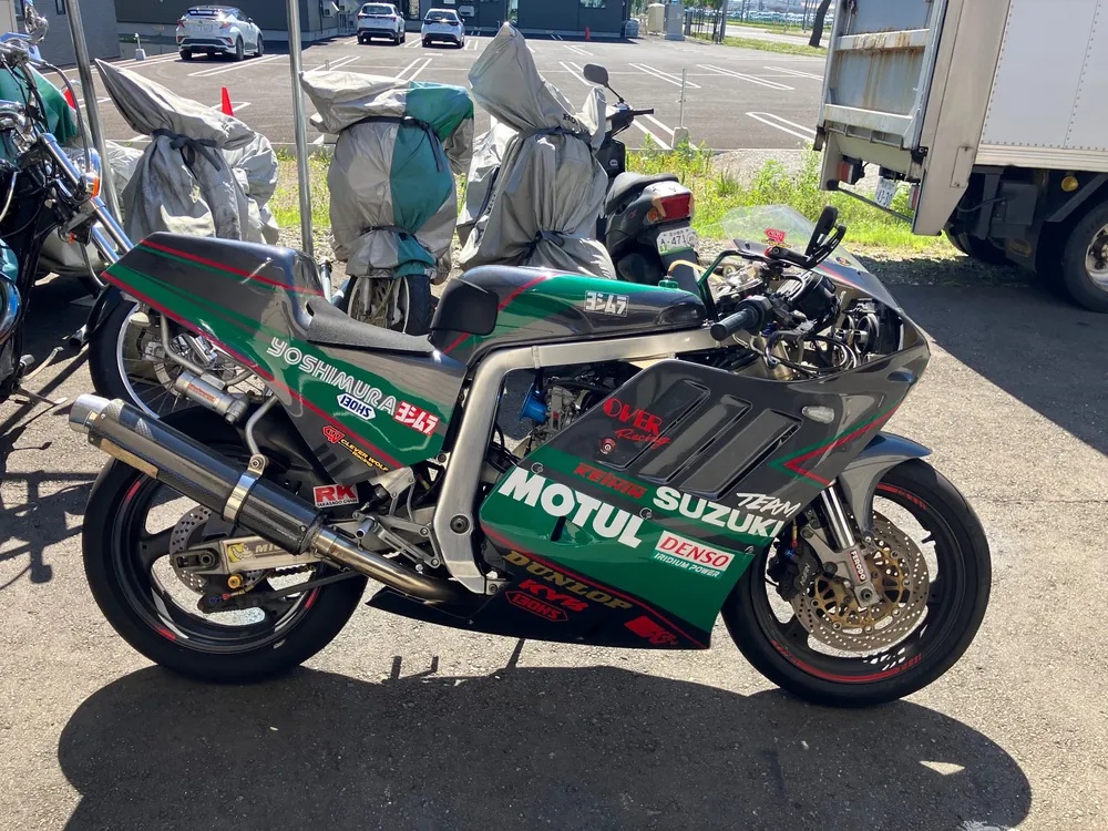 Suzuki GSX-R400R 1993, green/gray, фото 5