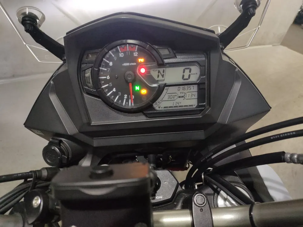 Suzuki V Strom650A 2019, white / blue, фото 5