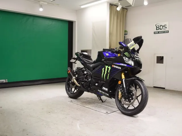 Yamaha MT-03 2019, чёрный, синий, фото 3