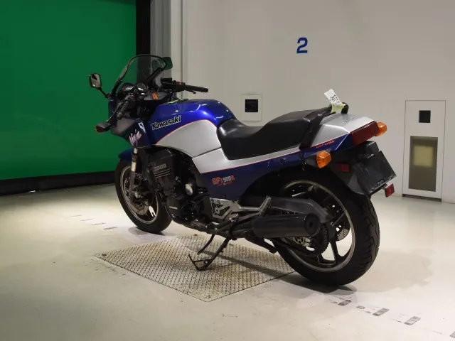 Kawasaki GPZ900R Ninja 1984, blue | silver, фото 6