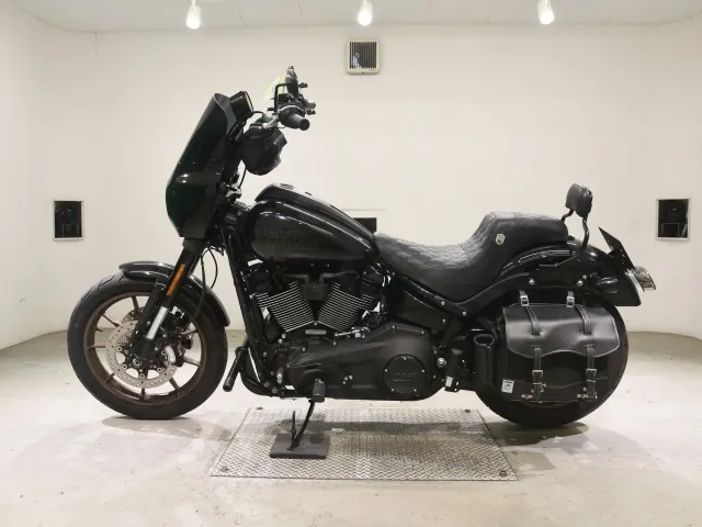 Harley-Davidson FXLRS1920 2022, чёрный, фото 2
