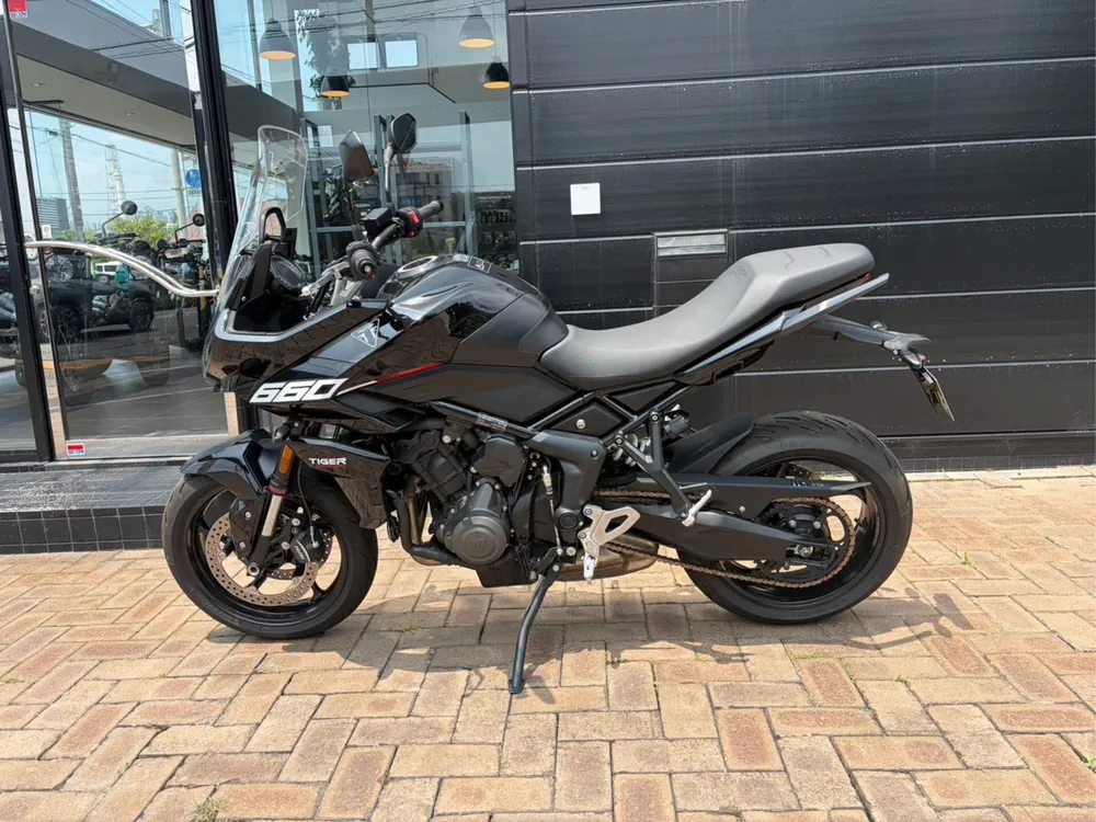 Triumph Tiger Sport 660 2025, чёрный, фото 2