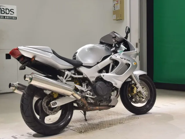 Honda VTR1000F 1998, серебристый, фото 5