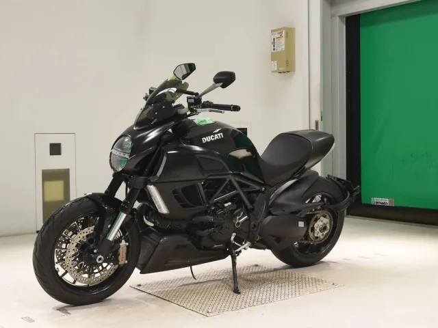 Ducati Diavel 2012, чёрный, фото 4