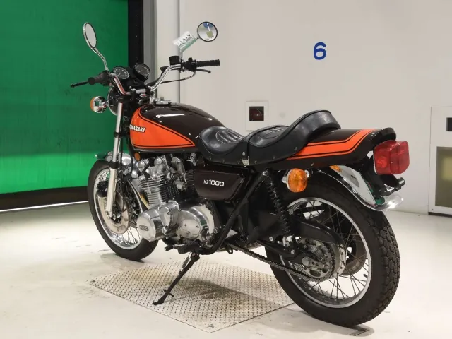 Kawasaki Z1000A 2026, light brown | orange, фото 6