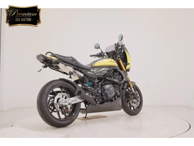 Kawasaki Z900RS 2024, зелёный, фото 5