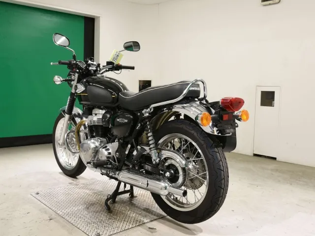 Kawasaki W800-2 2025, чёрный, фото 6